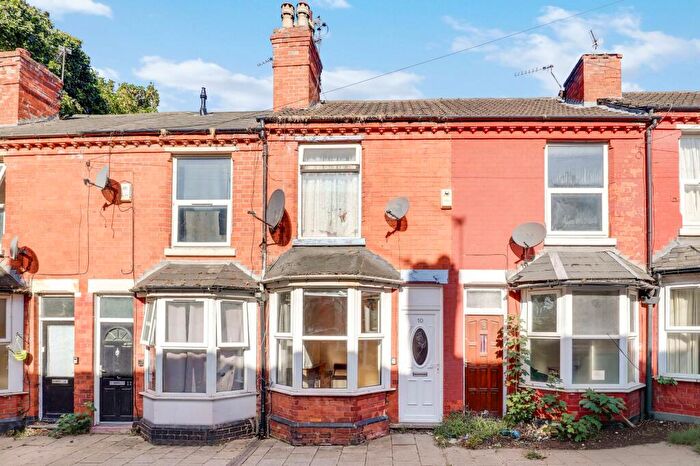 2 Bedroom Terraced House For Sale In Manor Avenue, Nottingham, NG2