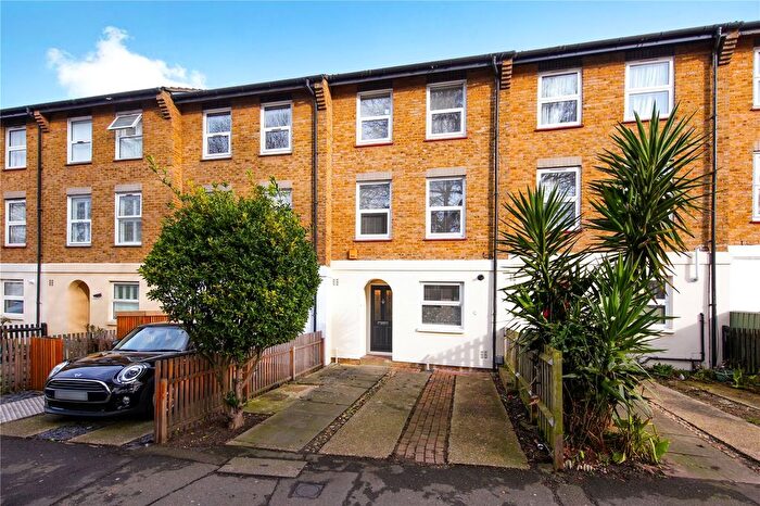 3 Bedroom Terraced House To Rent In Spring Hill, London, SE26
