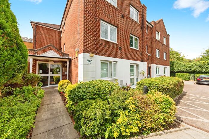 1 Bedroom Apartment For Sale In Bennett Court, Letchworth Garden City, SG6