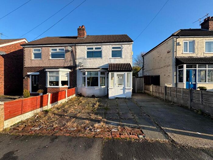 3 Bedroom Semi-Detached House To Rent In Cross Lane, Whiston, Prescot, L35