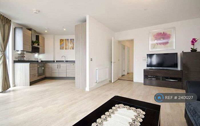 2 Bedroom Flat To Rent In Rick Roberts Way, London, E15
