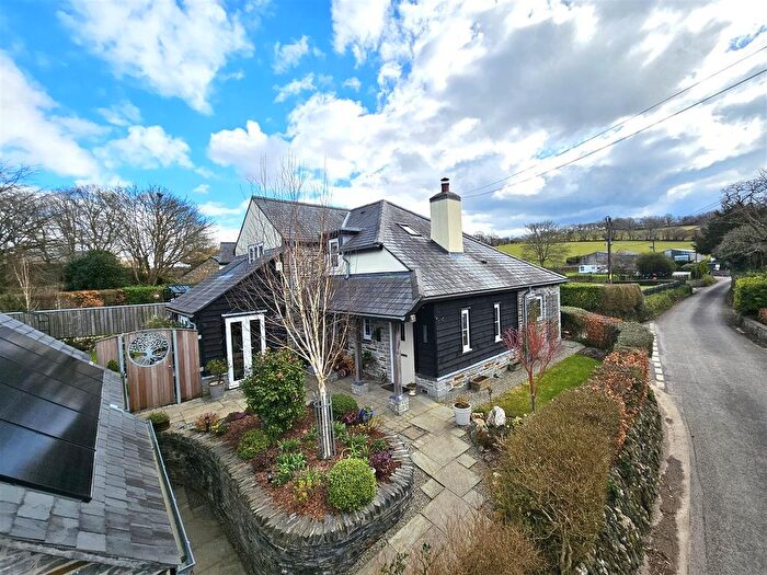 4 Bedroom Detached House For Sale In Brook Lane, Tavistock, PL19