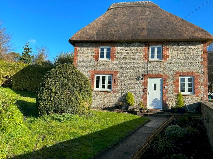 3 Bedroom House For Sale In Woodcock Road, Warminster, Warminster, BA12