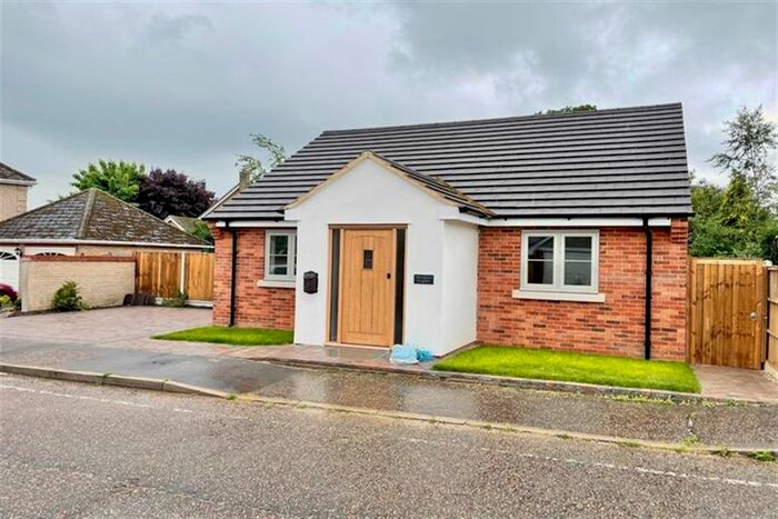 2 Bedroom Detached Bungalow To Rent In Rear Of London Road, Braintree, CM7