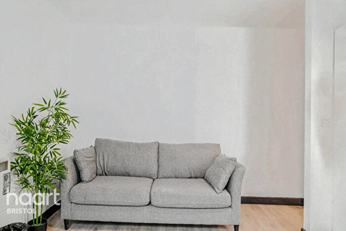 2 Bedroom Apartment For Sale In St Stephens Street, Bristol, BS1
