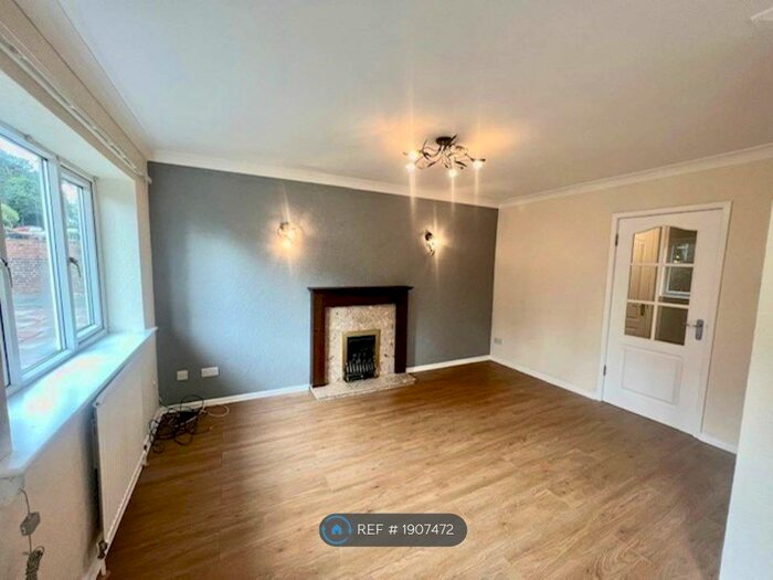 2 Bedroom Flat To Rent In Cavendish Road, Barnsley, S75