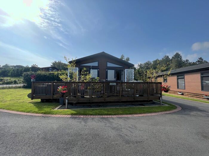 2 Bedroom Mobile/park Home For Sale In Llanrwst Road, Conwy, LL32