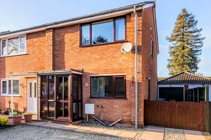 3 Bedroom Semi-Detached House To Rent In Spicer Place, Rugby, Warwickshire, CV22