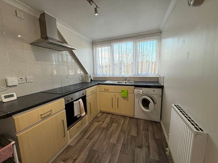 1 Bedroom Flat To Rent In Hargood Close, Kenton, HA3