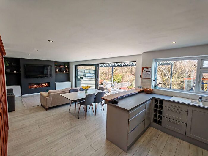 4 Bedroom Detached House For Sale In Pine Court, Talbot Green, Pontyclun, CF72