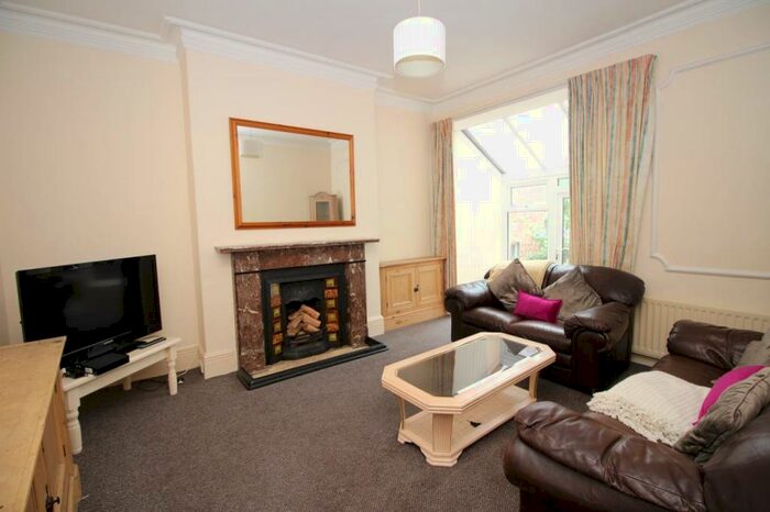 5 Bedroom House To Rent In Queens Road, Jesmond, Newcastle Upon Tyne, NE2