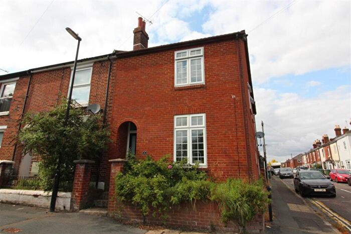 2 Bedroom End Of Terrace House To Rent In Southcliff Road, Southampton, SO14