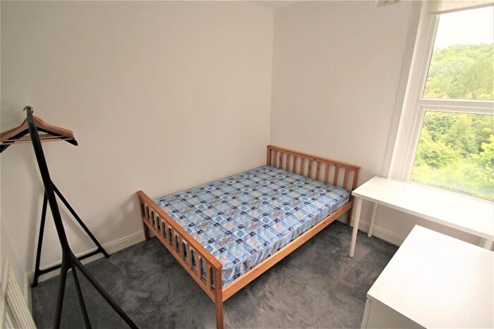 4 Bedroom Terraced House To Rent In Meanwood Road, Meanwood, Leeds, LS7