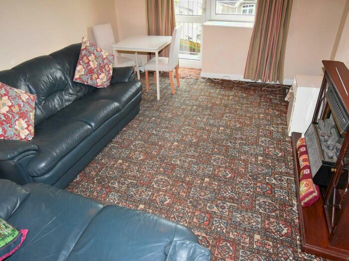 3 Bedroom Flat To Rent In Uplands Crescent, Uplands, Swansea, SA2