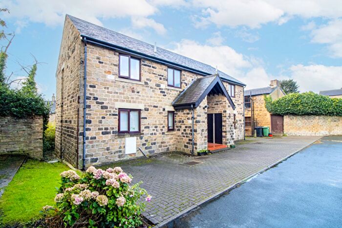 2 Bedroom Flat To Rent In Clifton Place, Pudsey, LS28