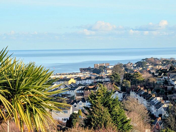 2 Bedroom Semi-detached Bungalow For Sale In Barton Road, Paignton, TQ3