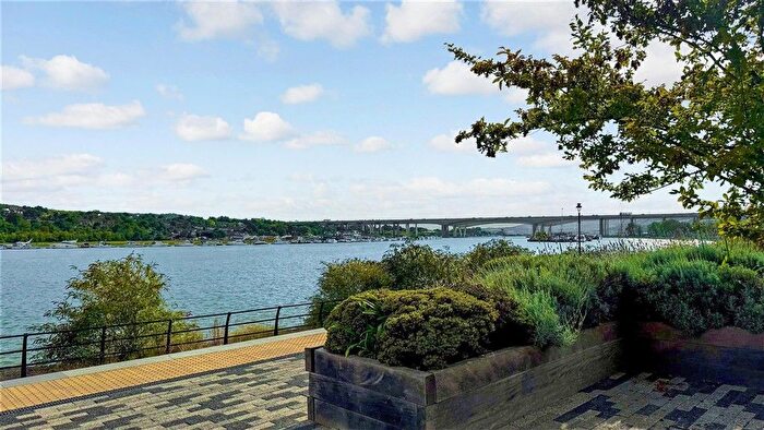 1 Bedroom Flat For Sale In Knights Templar Way, Strood, Rochester, Kent, ME2