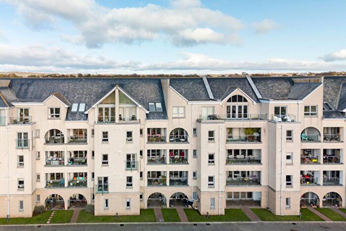 2 Bedroom Apartment For Sale In Victoria Street, Carnoustie, DD7