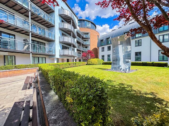 1 Bedroom Flat To Rent In Owen Street, London, EC1V