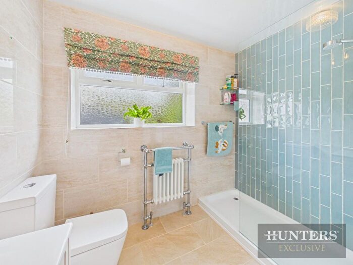 3 Bedroom Detached Bungalow For Sale In Hay Brow Close, Scalby, Scarborough, YO13