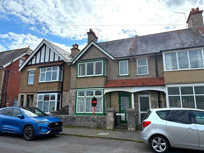 3 Bedroom Semi-Detached House For Sale In Kings Road West, Swanage, Dorset, BH19