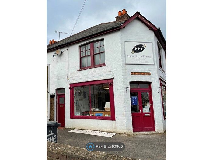 1 Bedroom Flat To Rent In Hallam Road, Godalming, GU7