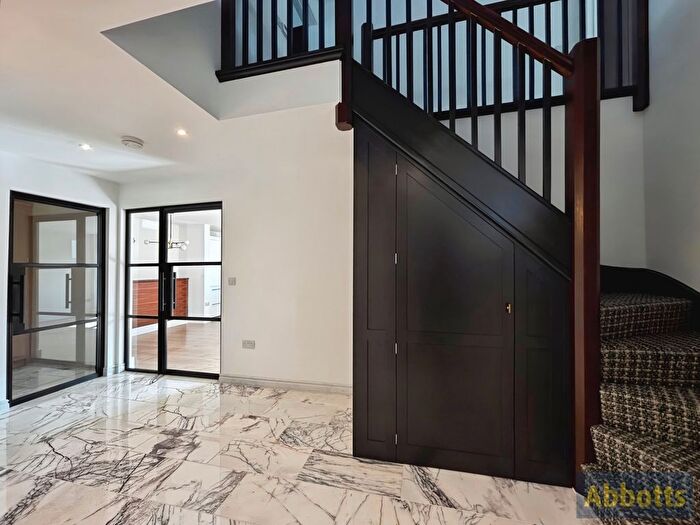 2 Bedroom Property To Rent In St. Andrews Street South, Bury St. Edmunds, IP33