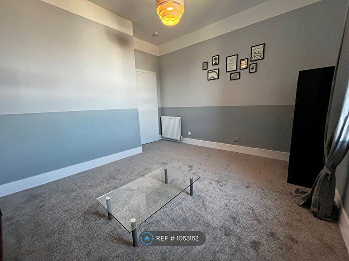 2 Bedroom Flat To Rent In Victoria Road, Aberdeen, AB11