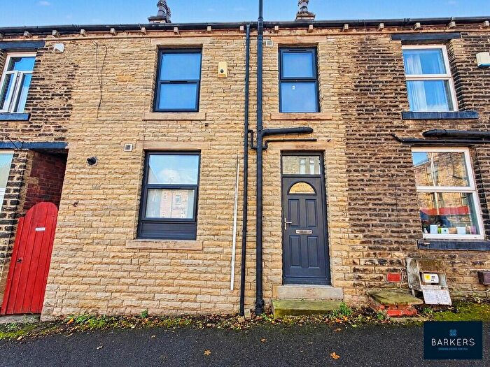 1 Bedroom Terraced House For Sale In Whitcliffe Road, Cleckheaton, BD19