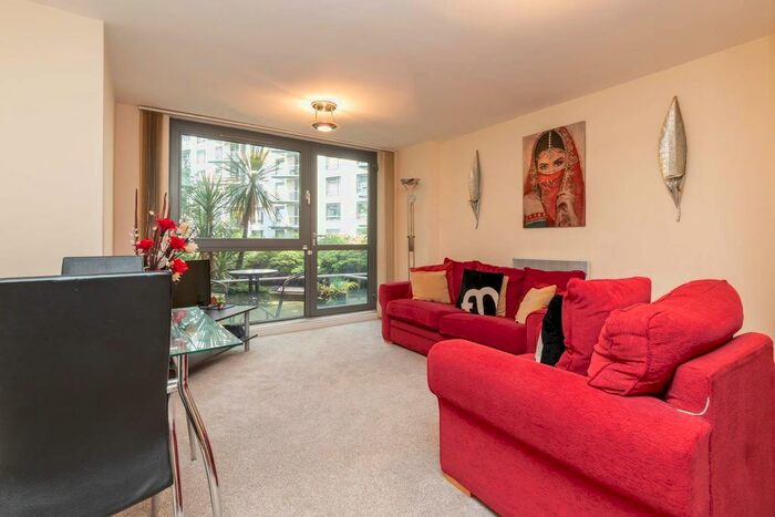 1 Bedroom Flat To Rent In Centenary Plaza, Holliday Street, B1