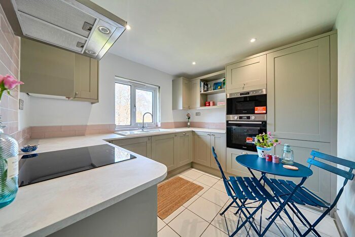 2 Bedroom Flat For Sale In Aldermoor Road, Gosport, PO13