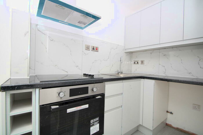 Studio To Rent In Brighton Road, CR2