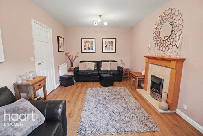 3 Bedroom Detached House For Sale In Privet Walk, Witham St Hughs, LN6