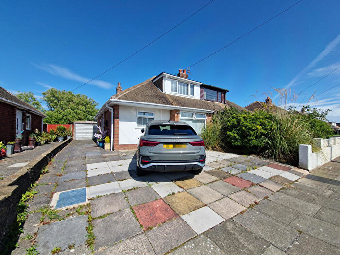2 Bedroom Bungalow For Sale In Hexham Avenue, Cleveleys, FY5