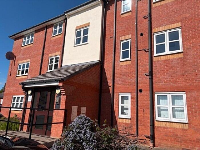2 Bedroom Flat To Rent In Farnside Court, Liverpool, Merseyside., L17