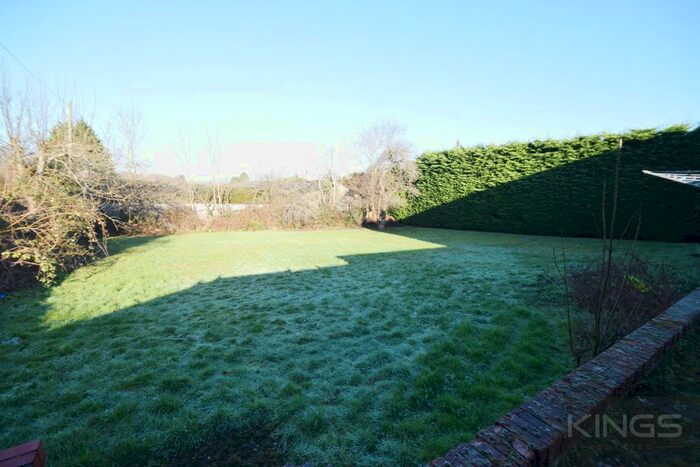 5 Bedroom Detached House To Rent In Bryanstone Avenue, Guildford GU2