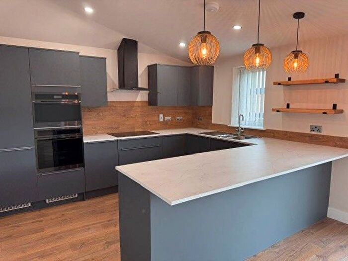 3 Bedroom Bungalow To Rent In Raemoir Road, Banchory, AB31