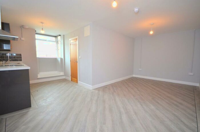 1 Bedroom Flat To Rent In Ladys Lane, Northampton, Northamptonshire, NN1