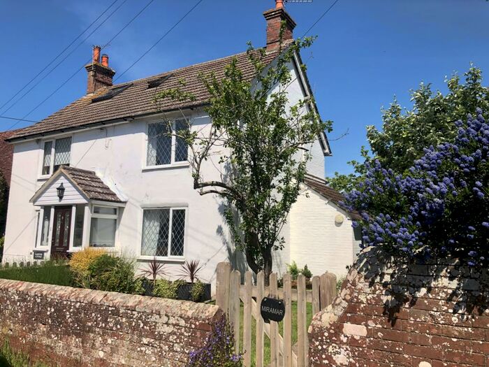 2 Bedroom Cottage To Rent In The Street, Ripe, BN8