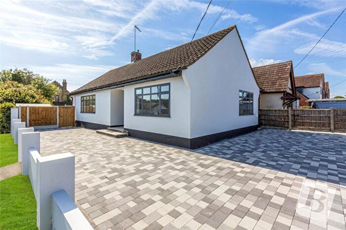 3 Bedroom Detached Bungalow To Rent In Athelstan Gardens, Wickford, SS11