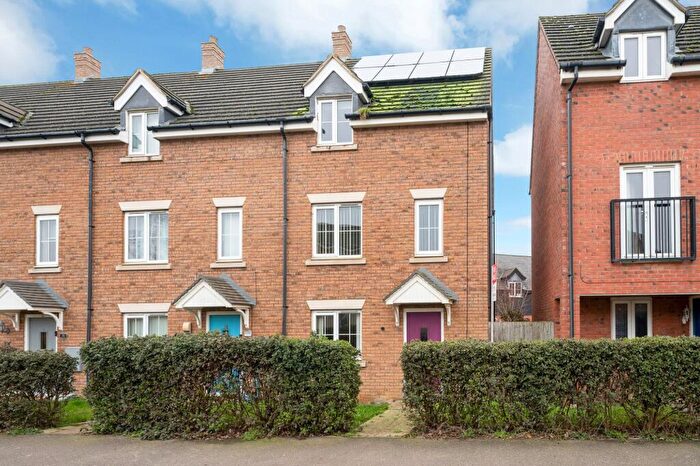 3 Bedroom Terraced House For Sale In The Gables, Bourne, PE10