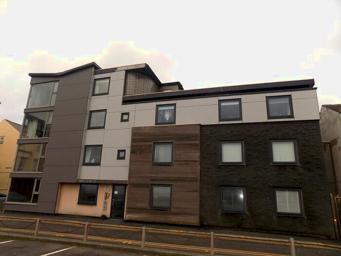 2 Bedroom Flat To Rent In Francis Street, Blackpool, FY1