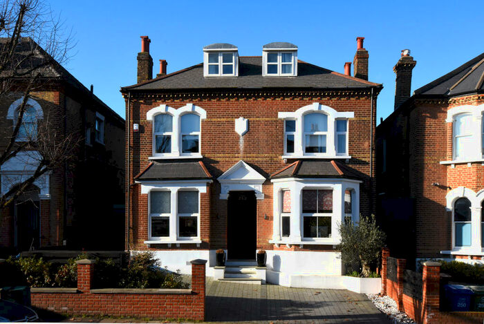 6 Bedroom Detached House To Rent In Barry Road, SE22