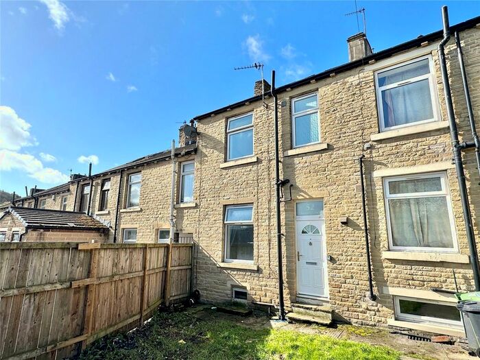 1 Bedroom Terraced House To Rent In Mount Street, Lockwood, Huddersfield, West Yorkshire, Uk, HD1
