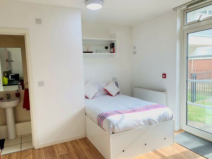 1 Bedroom Property To Rent In Watkin Road, Leicester, LE2