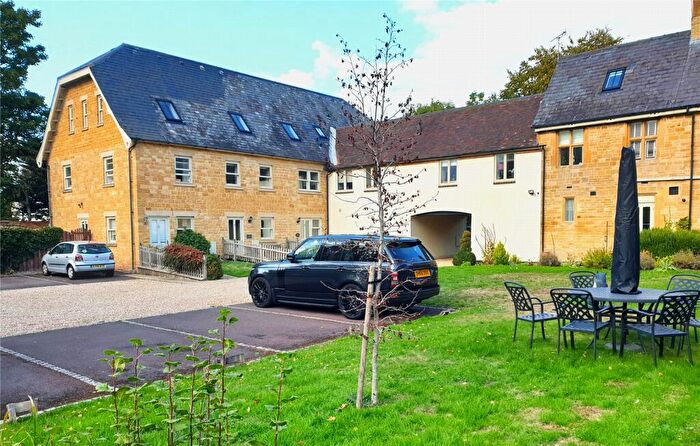 3 Bedroom End Of Terrace House For Sale In High Street, Mickleton, Chipping Campden, Gloucestershire, GL55