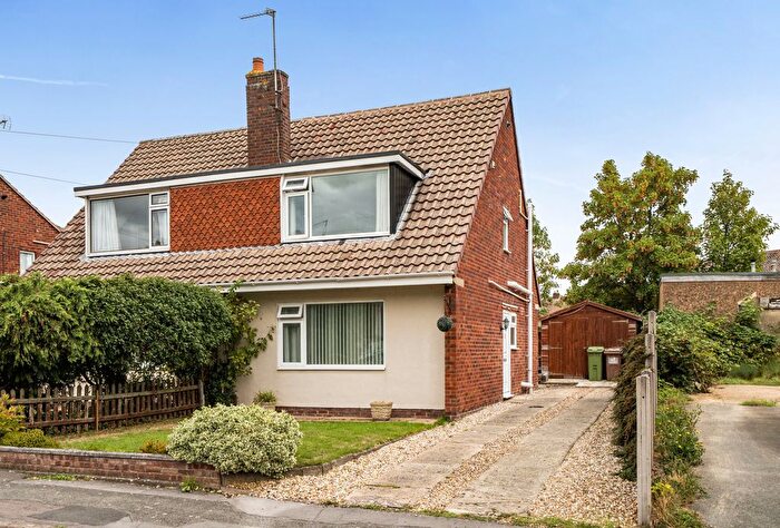 3 Bedroom Semi-Detached House For Sale In Ridgemount Close, Brockworth, Gloucester, GL3