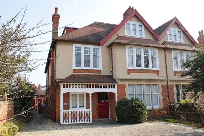 2 Bedroom Flat To Rent In Woodstock Road, Oxford, OX2