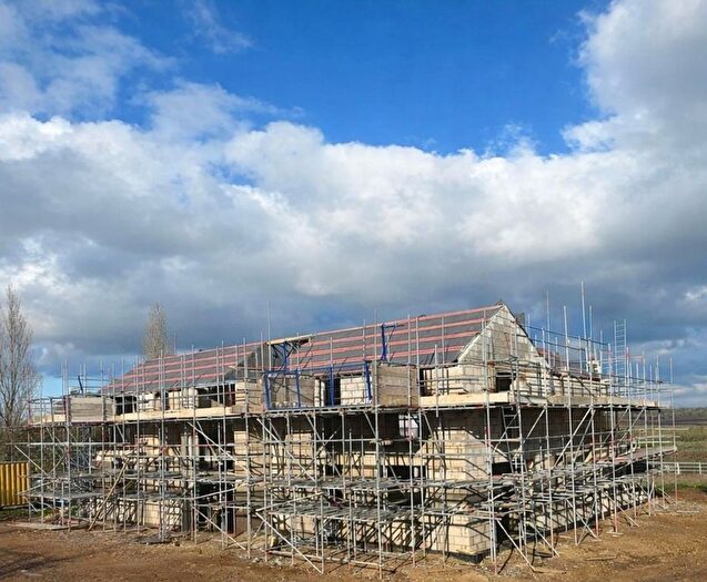 5 Bedroom Detached House For Sale In Stratford Road, Whaddon, MK17