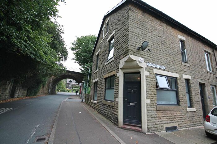 3 Bedroom End Of Terrace House To Rent In Stansfield Street, Todmorden, OL14